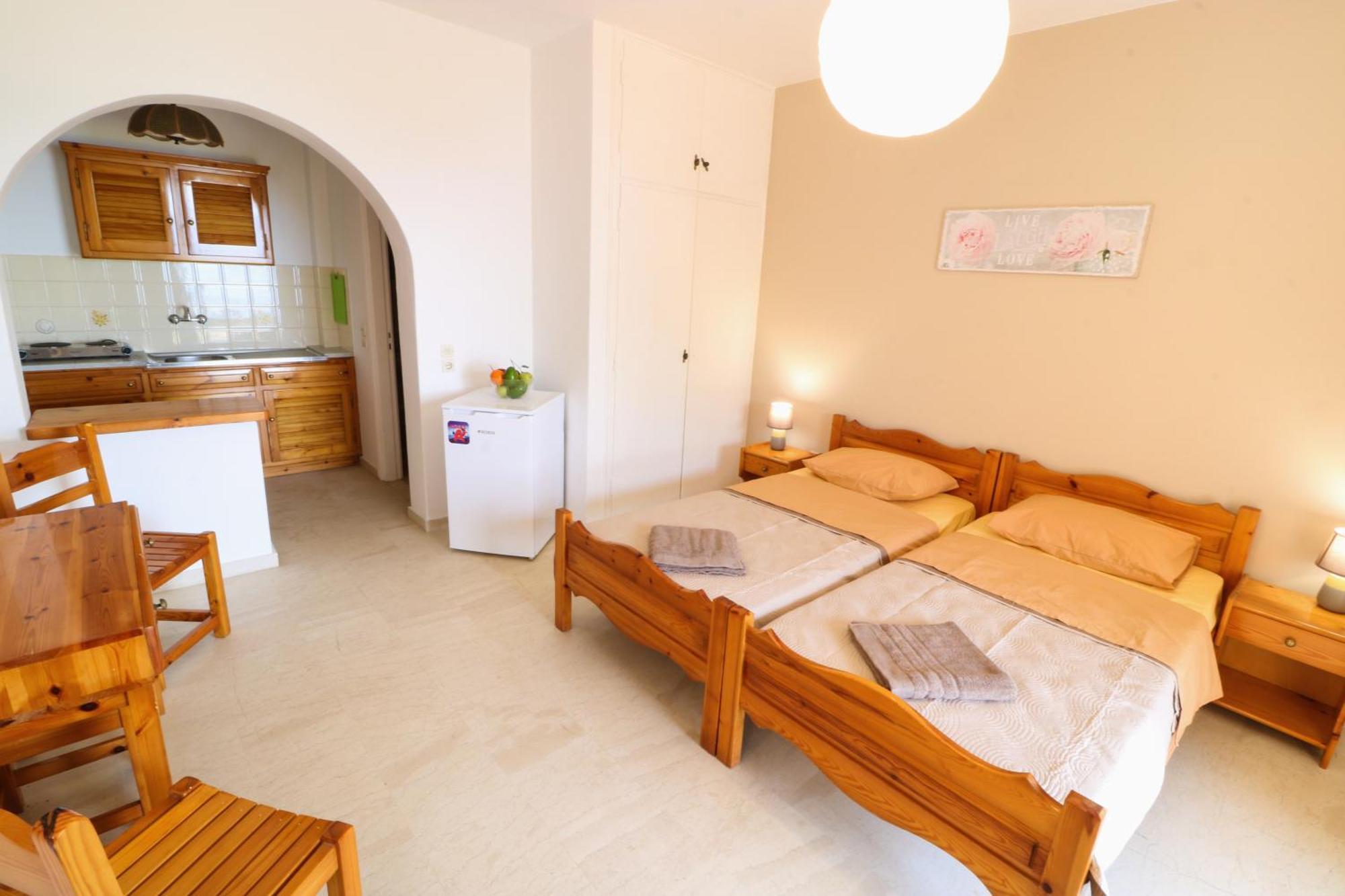 Silent Bay Apartments Katavolos Exterior photo